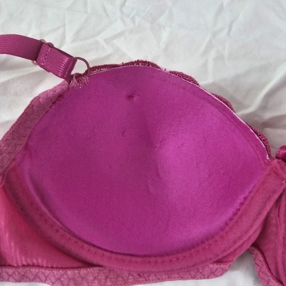 Sophid NWT Womens Lace Padded Bra Size 32B Hot Pink